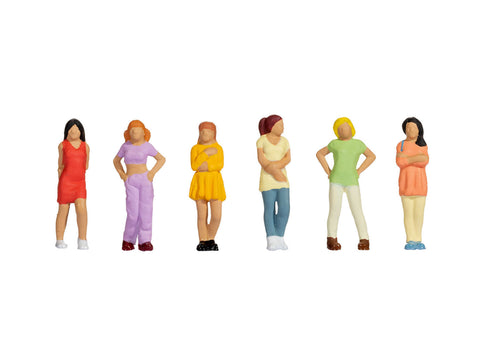 Noch 15517 HO/OO Gauge Teenage Girls (6) Figure Set