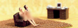 Noch 15952 HO/OO Gauge Lovers in Action (Armchair) Sexy Scenes Figures