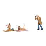 Noch 16607 HO/OO Gauge Peeping Tom Funny Scenes Figure Set