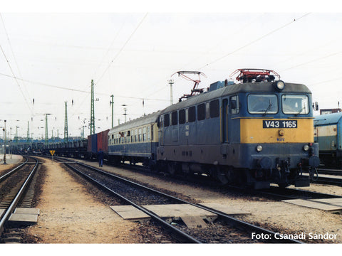 Piko 51446 HO Gauge Expert MAV V43.3 Electric Locomotive V