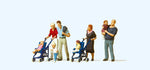 Preiser 10494 HO/OO Gauge Young Families (8) Exclusive Figure Set