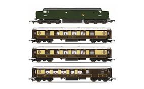 Hornby R1290M OO Gauge Triang RS9 Intercity Express Train Set