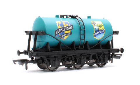 Hornby R60307 OO Gauge Wensleydale Brewery Semer Water Tank Wagon