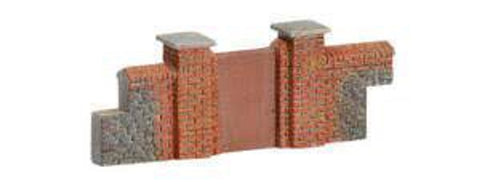 Hornby R8979 OO Gauge Brick Walling - Gates & Piers
