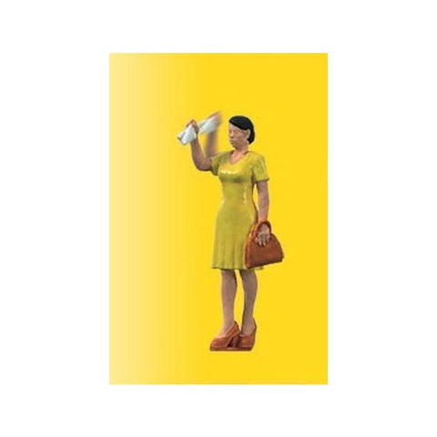 Viessmann 1555 HO/OO Gauge eMotion Waving Woman