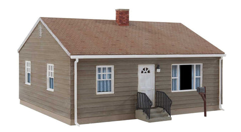 Walthers 933-4152 HO Gauge Modern Postwar Prefab House Kit