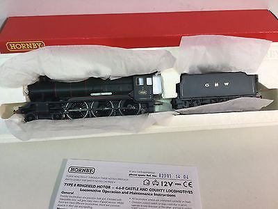 Hornby R2391 OO Gauge County Class 1010 County of Carnarvon GWR Green