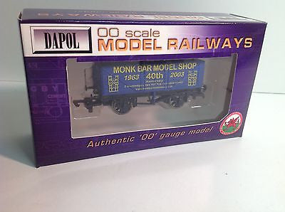 Dapol OO Gauge 7 Plank Wagon Monk Bar Model Shop 40th Anniv