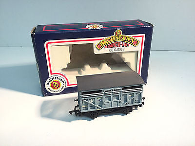 Bachmann 33-653 OO Gauge LMS Cattle Wagon 126311 Light Grey