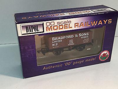 Dapol OO Gauge 7 Plank Wagon Bradford & Sons (No 2) - Buffers Limited Edition