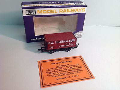 Dapol/Wessex Wagons OO Gauge 8 Plank Open Hearn & Son Bridgwater