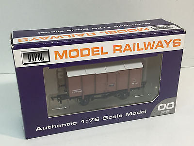 Dapol B700A OO Gauge Gunpowder Van BR Bauxite