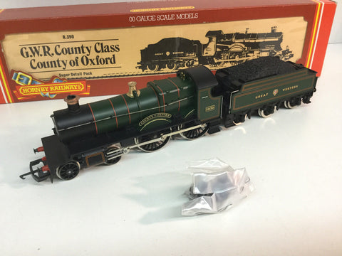 Hornby R390 OO Gauge GWR County Class 3830 County of Oxford GWR Green