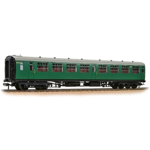 Bachmann 34-775 OO Gauge SR Bulleid Third Corridor Coach 10'' Vents BR Ex-SR Malachite Grn