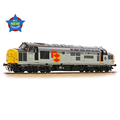 Bachmann 35-307 OO Gauge Class 37/0 Centre Headcode 37194 'British Int. Freight Assoc.' BR RF
