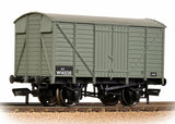 Bachmann 37-731B OO Gauge GWR 12T Ventilated Van BR Grey (Early)
