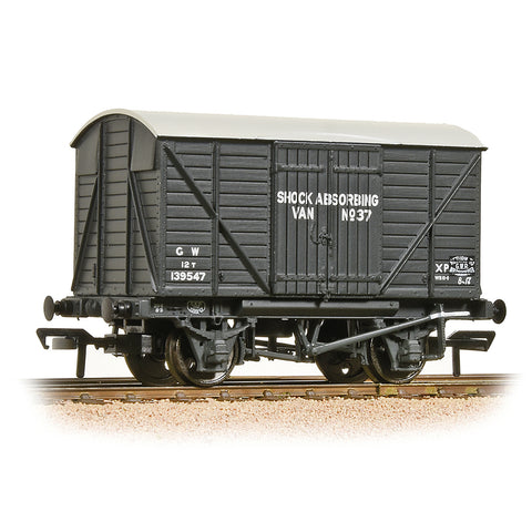 Bachmann 37-904A OO Gauge GWR 12T Shock Van Planked Ends GWR Grey