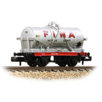 Graham Farish 373-658 N Gauge 14T Tank Wagon 'Fina' Silver