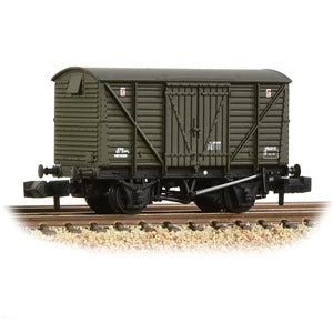 Graham Farish 373-704 N Gauge BR 12T Ventilated Van Planked Sides BR Olive Green [W]