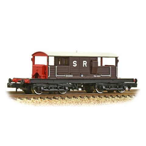 Graham Farish 377-875A N Gauge SR 25T 'Queen Mary' Brake Van SR Brown