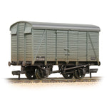 Bachmann 38-081C OO Gauge SR 12T 2+2 Planked Ventilated Van BR Grey (Early) [W]