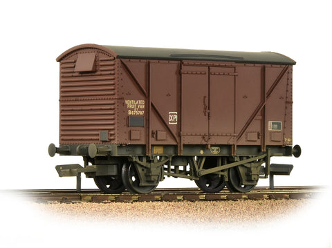 Bachmann 38-183A OO Gauge BR 12T Ventilated Plywood Fruit Van BR Bauxite (Late)