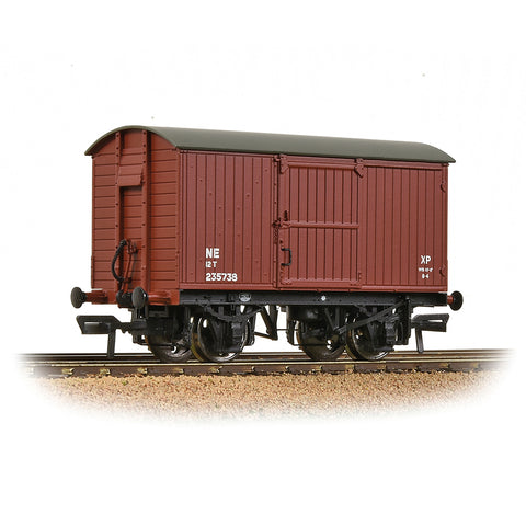 Bachmann 38-375B OO Gauge LNER 12T Ventilated Van Planked Ends LNER Bauxite