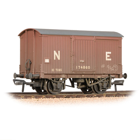 Bachmann 38-575B OO Gauge LNER 10t Fish Van LNER Bauxite (Weathered)