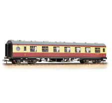 Bachmann 39-475A OO Gauge BR Crim/Crm 60ft Porthole Open Vestibule Coach