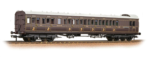 Bachmann 39-600A OO Gauge SE&CR 60ft Birdcage Brake Composite Lavatory Coach Dark Lake