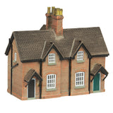 Graham Farish 42-0021 N Gauge Rural Workers Cottages