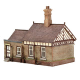 Graham Farish 42-091 N Gauge Sheffield Park Storeroom