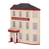 Graham Farish 42-236 N Gauge Low Relief Caledonian Railway Hotel