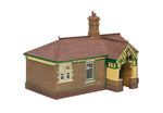 Bachmann 44-090G OO Gauge Bluebell Waiting Room and Toilet Green and Cream