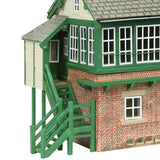 Bachmann 44-187A OO Gauge Great Central Signal Box Green & Cream