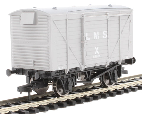 Dapol 4F-011-033 OO Gauge Ventilated Van LMS Grey 117870