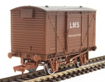 Dapol 4F-011-039 OO Gauge Ventilated Van LMS Bauxite 155011 Weathered