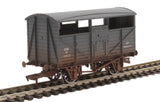 Dapol 4F-020-042 OO Gauge Cattle Wagon GWR 13825 Weathered