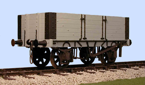 Slaters 7044 O Gauge Gloucester 5 Plank PO Wagon with side door Kit
