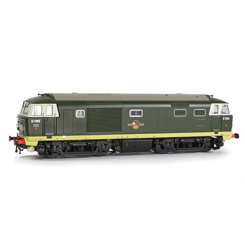 EFE Rail E84001 OO Gauge Class 35 'Hymek' D7005 BR Two-Tone Green