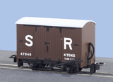 Peco GR-221E OO-9 Gauge SR Box Van No 47040