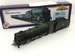 Bachmann 31-201 OO Gauge BR Green Patriot 45545 Planet