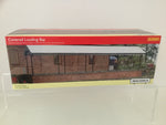 Hornby R9815 OO Gauge Skaledale Covered Loading Bay