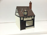 Hornby R8694 OO Gauge Busby's Hair Salon