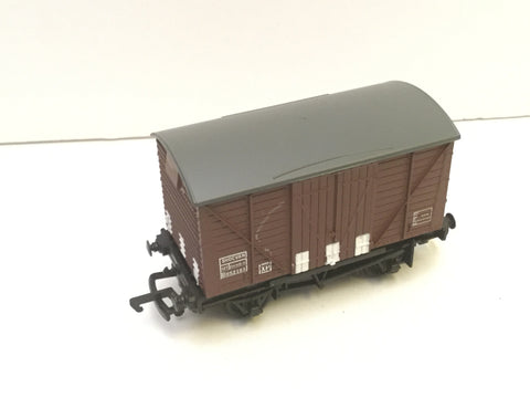 Bachmann 33-735 OO Gauge BR Shock Absorbing Wagon B852193