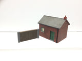 Hornby R8742 OO Gauge Gasworks Office and Gate