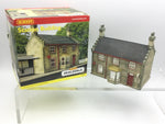 Hornby R8629 OO Gauge Station Building