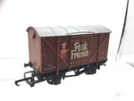 Wrenn W4318P/A OO Gauge Ventilated Van Peek Freans (Brown)
