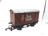 Wrenn W4318P/A OO Gauge Ventilated Van Peek Freans (Brown)
