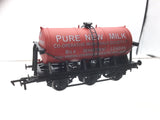 Dapol 4F-031-037 OO Gauge 6 Wheel Tank Wagon Pure New Milk